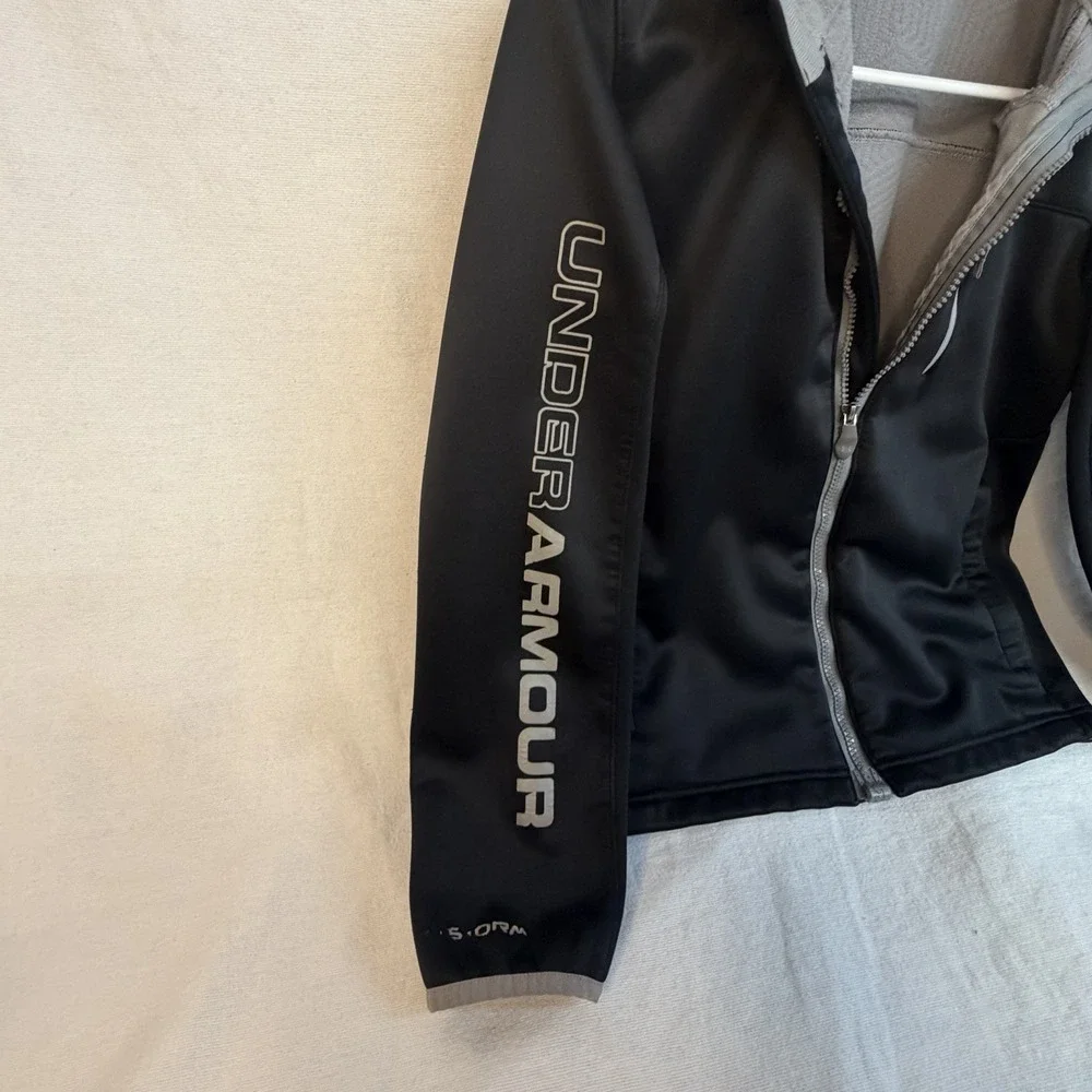 Under Armour see photos